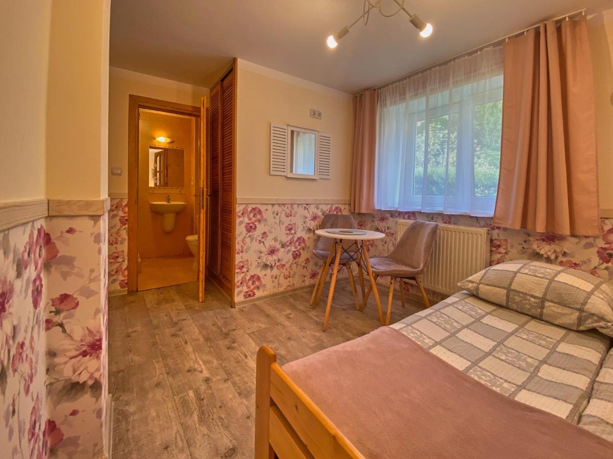 Dom Pod Wedrownym Aniolem Apartment Szklarska Poreba Luaran gambar