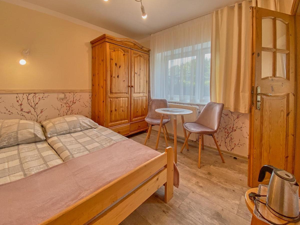 Dom Pod Wedrownym Aniolem Apartment Szklarska Poreba Luaran gambar