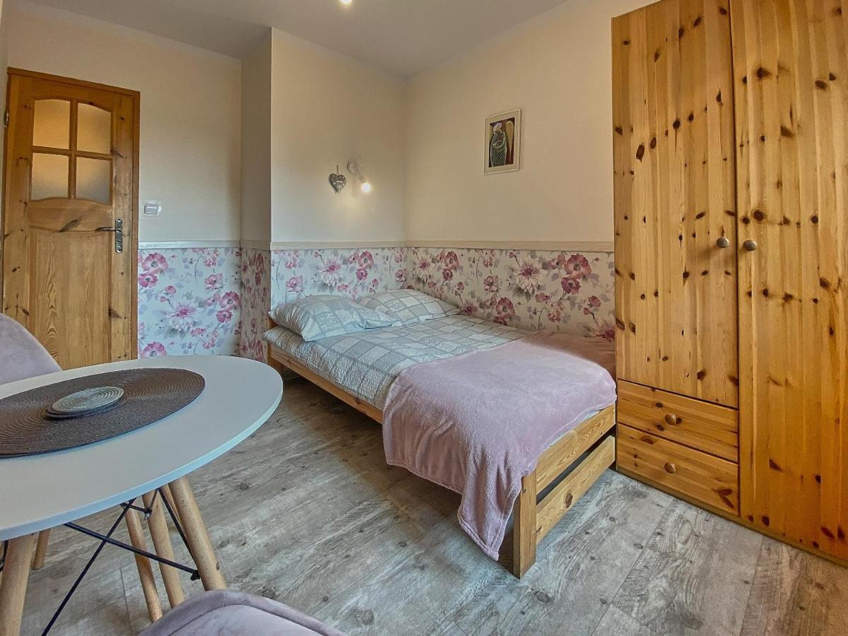 Dom Pod Wedrownym Aniolem Apartment Szklarska Poreba Luaran gambar